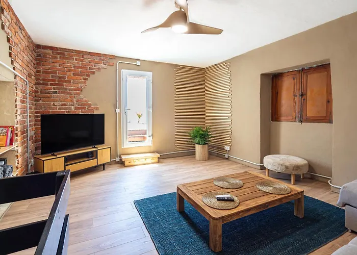 Casa De Bomberos - - 5 Rooms, 2 Kitchen, 2 Terraces, Film Projector, Fibre Net Appartement Chío