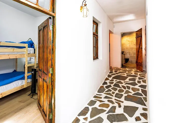 Casa De Bomberos - - 5 Rooms, 2 Kitchen, 2 Terraces, Film Projector, Fibre Net *