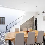 Casa De Bomberos - - 5 Rooms, 2 Kitchen, 2 Terraces, Film Projector, Fibre Net Apartamento *