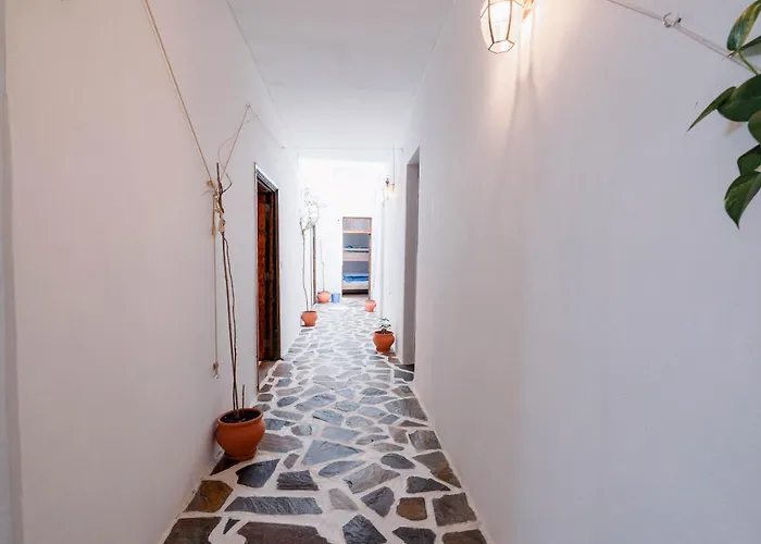 Casa De Bomberos - - 5 Rooms, 2 Kitchen, 2 Terraces, Film Projector, Fibre Net * Chío