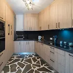 Casa De Bomberos - - 5 Rooms, 2 Kitchen, 2 Terraces, Film Projector, Fibre Net Διαμέρισμα