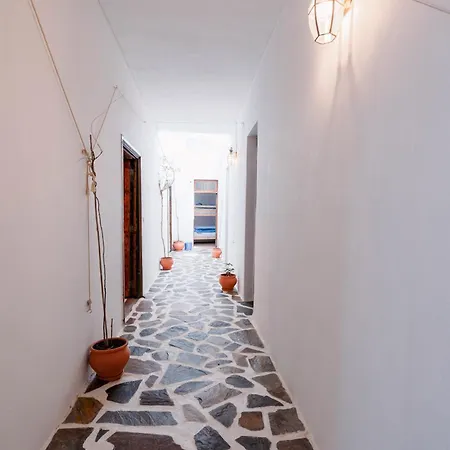 Casa De Bomberos - - 5 Rooms, 2 Kitchen, 2 Terraces, Film Projector, Fibre Net * Chío